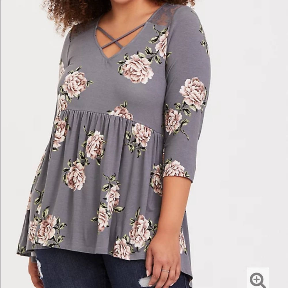 SUPER SOFT GREY FLORAL CRISSCROSS BABYDOLL TOP